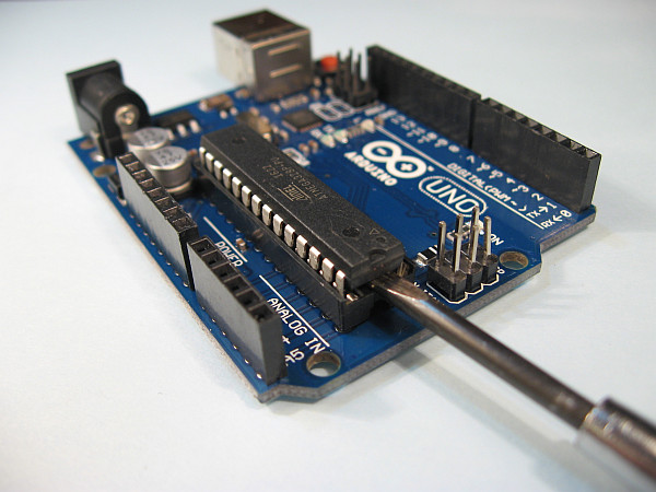 Erste Schritte mit dem Arduino UNO R3